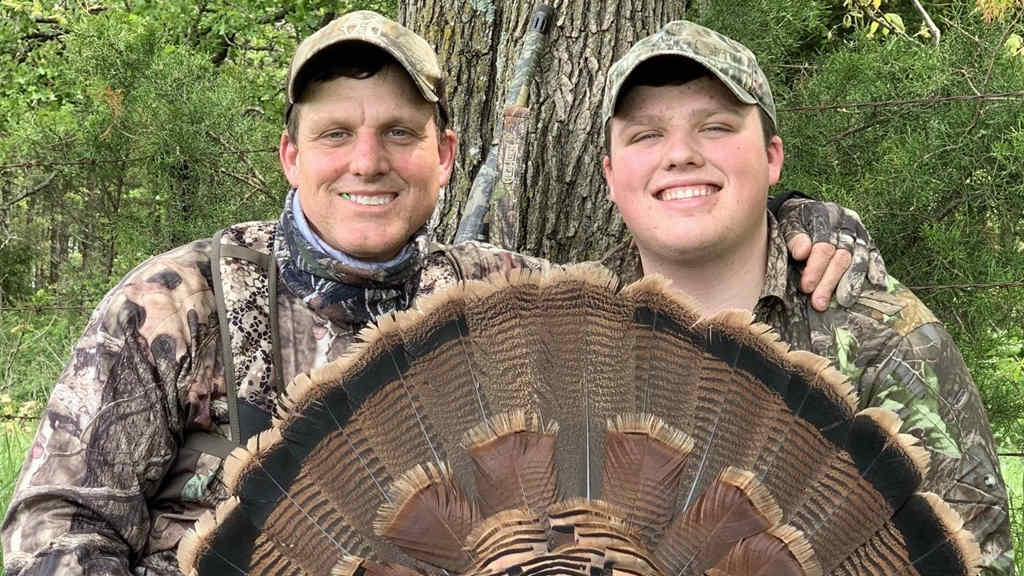 Hunt with a Partner in Spring Turkey Season
